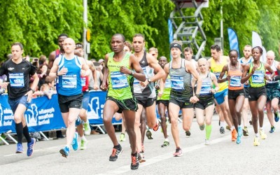 Edinburgh Marathon runners